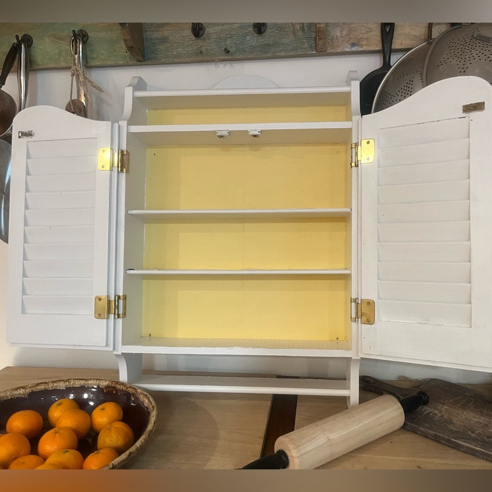 Vintage Wall Mount Spice Rack w Brass Hardware - Picture 14 of 15